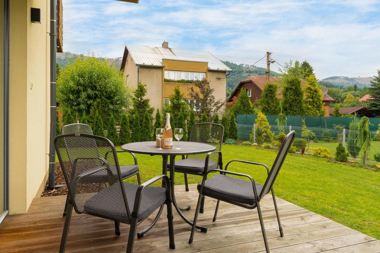 Апартаменти Apartman 1006 Челадна Екстер'єр фото
